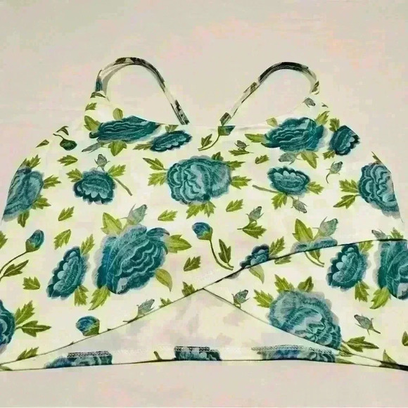 Soybu 2 pc yoga/active wear, top is size L, pants are size M and 34” in length. - Picture 2 of 3